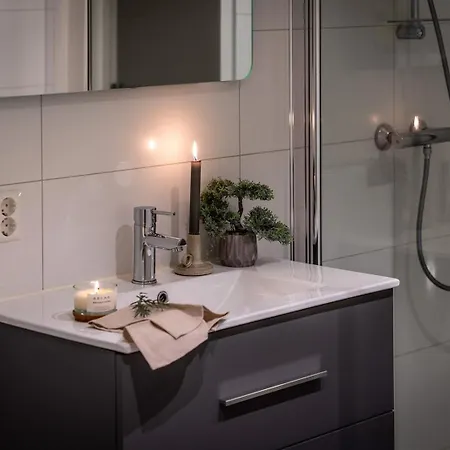 Luxurious Outside Bergen With Jacuzzi Forland