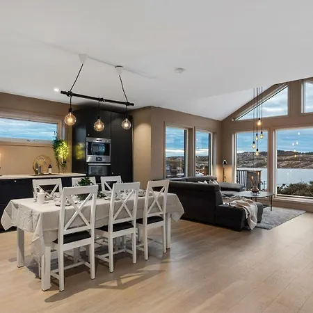 Luxurious Outside Bergen With Jacuzzi Villa